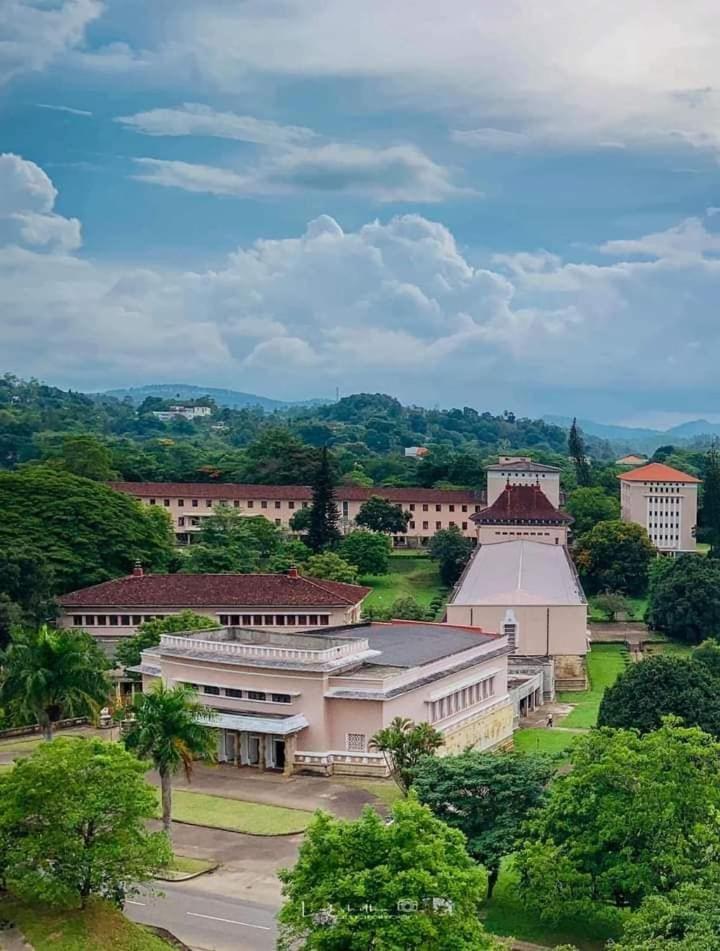 Kandy Paradise Hotel & Spa Gelioya Exterior photo