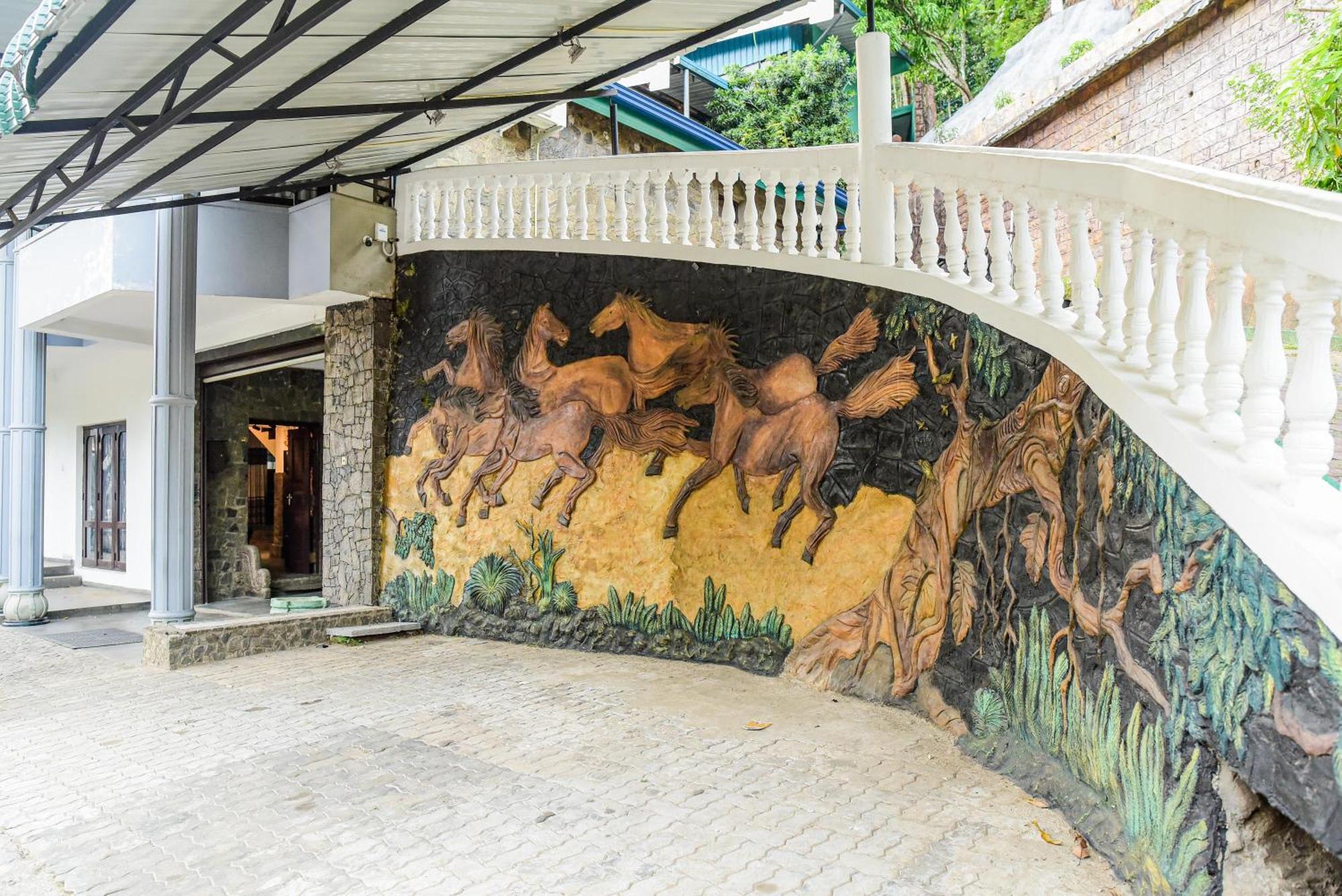 Kandy Paradise Hotel & Spa Gelioya Exterior photo